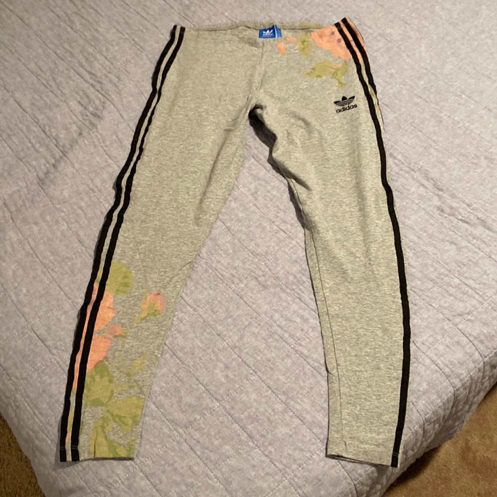 Adidas yoga/leggings
